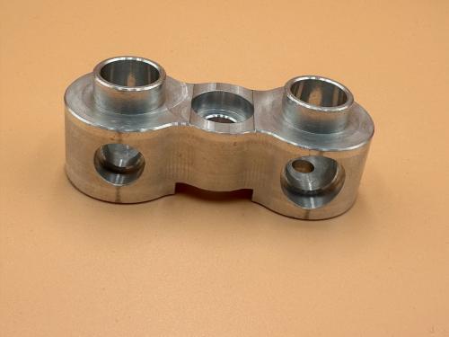 Der Weg der Innovation und Entwicklung der CNC -Bearbeitung unter der Herausforderung des Umweltschutzes